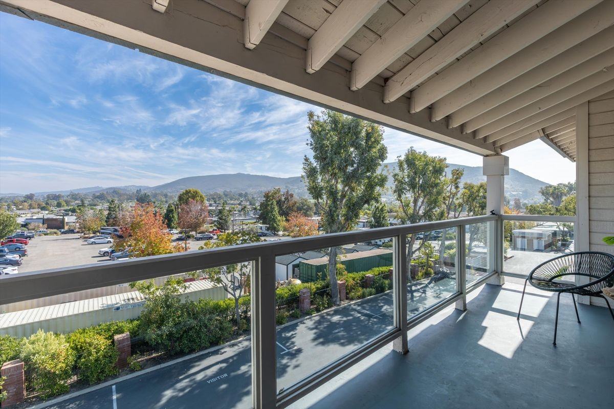 1560 Circa Del Lago - Photo 6 of 41