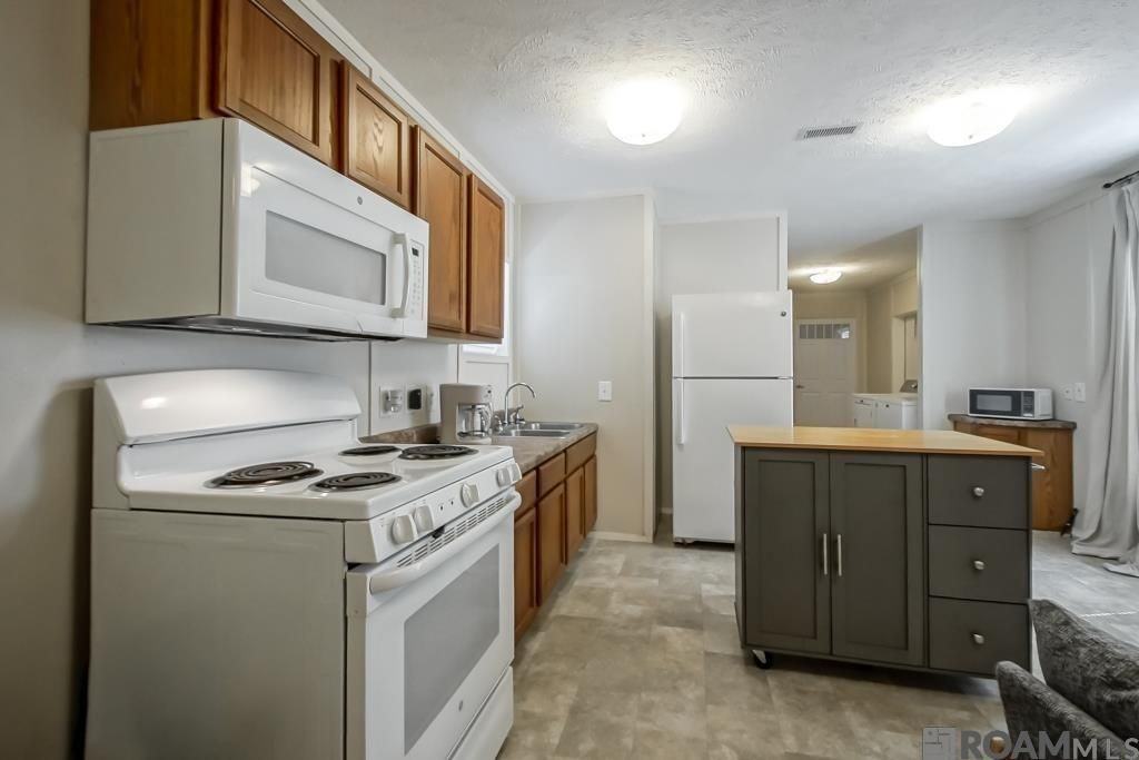 12938 Laws Ln - Photo 7 of 17