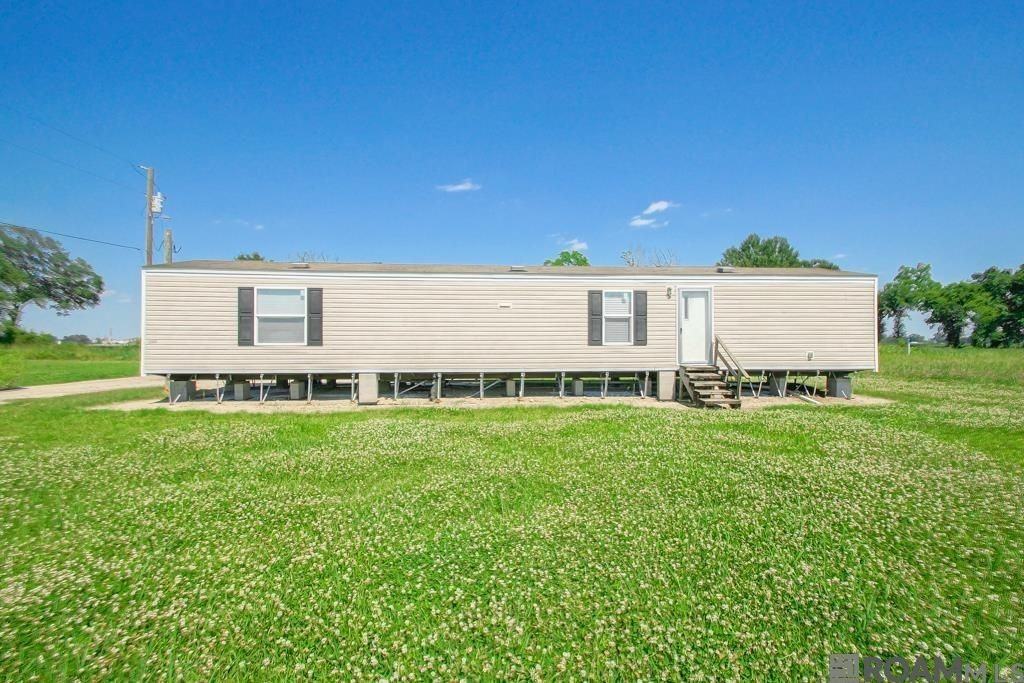 12990 Laws Ln - Photo 2 of 16