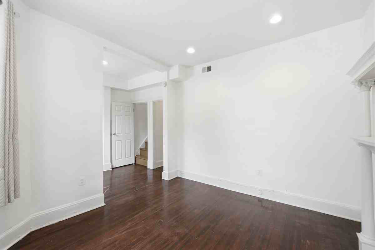 2711 11th St Nw - Photo 4 of 18