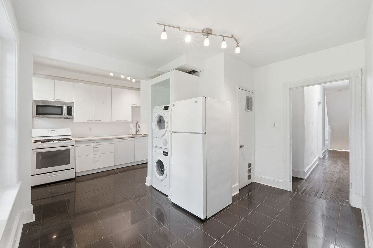 2711 11th St Nw - Photo 5 of 18