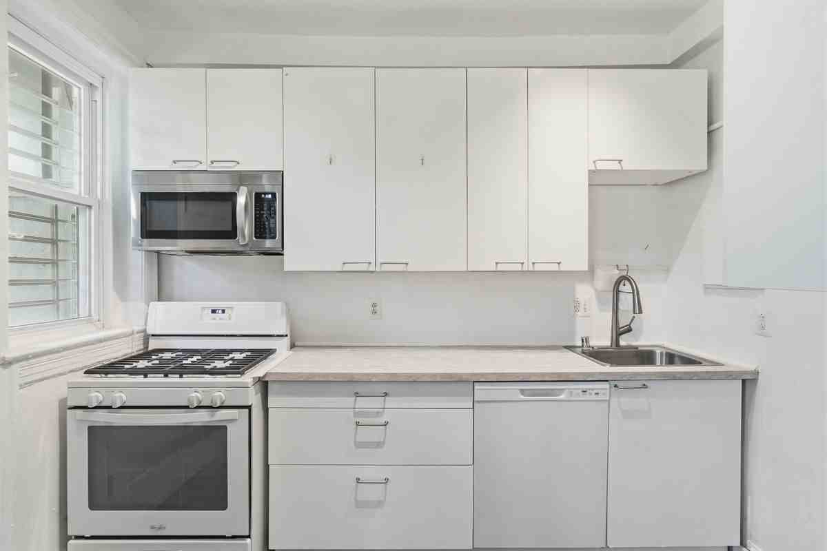 2711 11th St Nw - Photo 6 of 18
