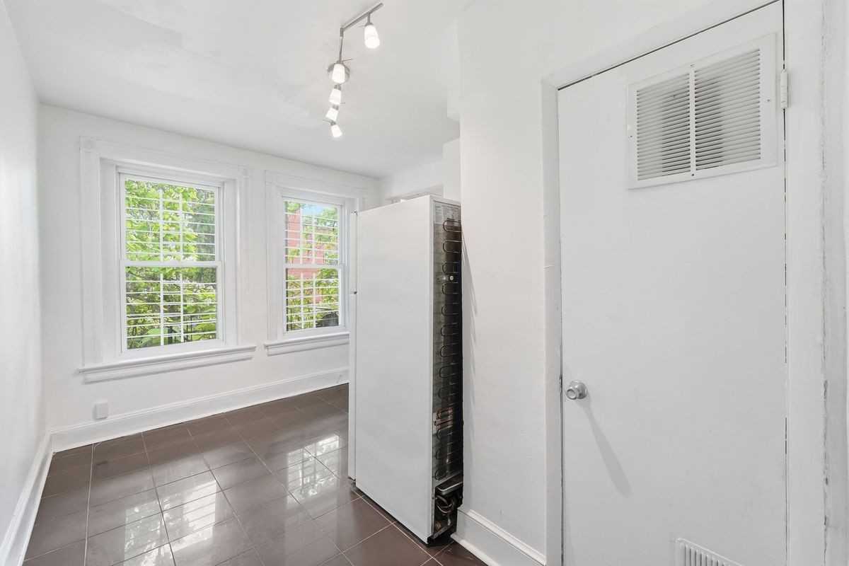 2711 11th St Nw - Photo 7 of 18