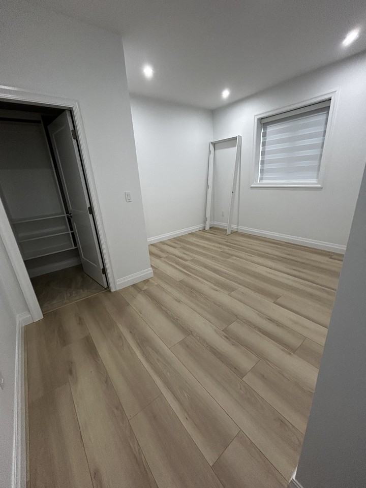 3230 144 Street - Photo 6 of 12