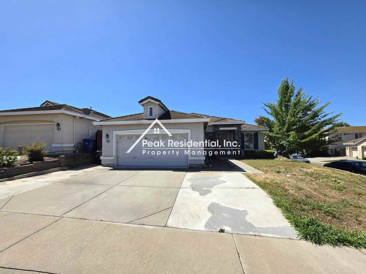 9156 Lucchesi Dr - Photo 2 of 33