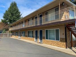 featured image of 2855 Front St Ne