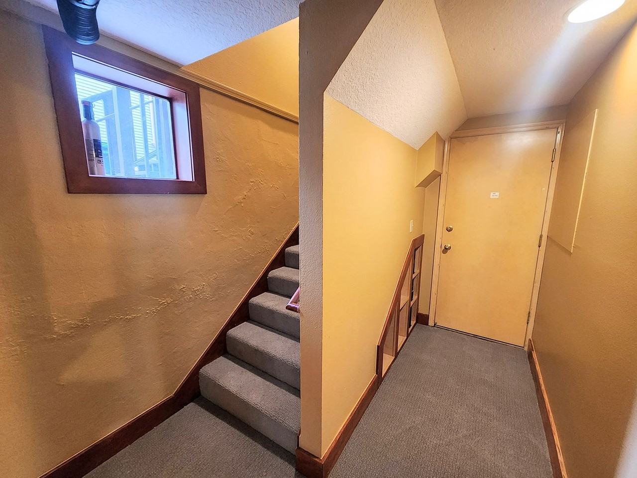 601 Nw 22nd Ave - Photo 3 of 17