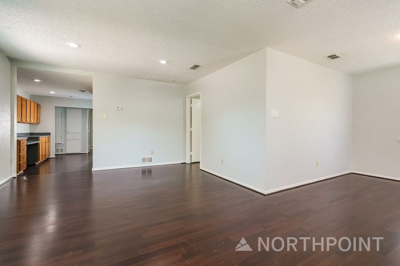 5408 Summit Ridge Trl - Photo 5 of 16