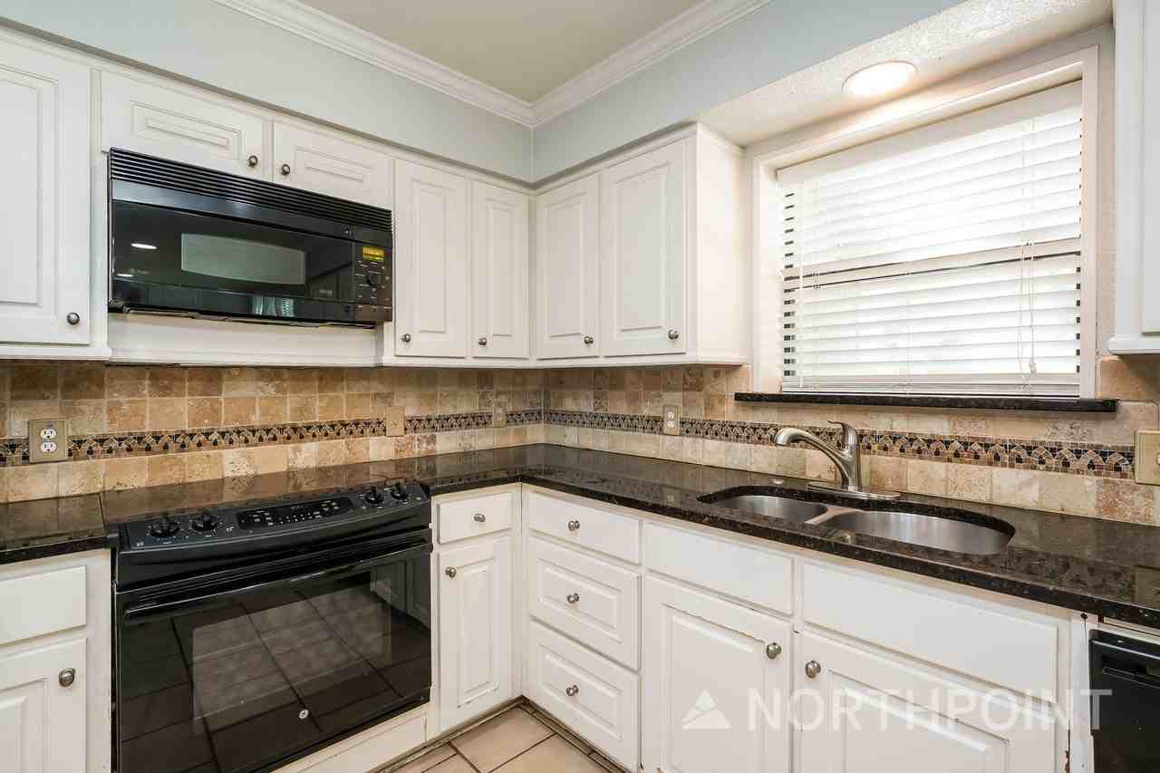 5408 Summit Ridge Trl - Photo 7 of 16
