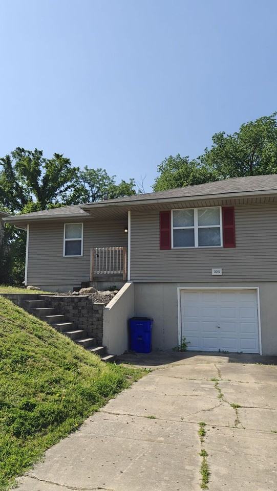 325 Nw 62nd Ter - Photo 2 of 14