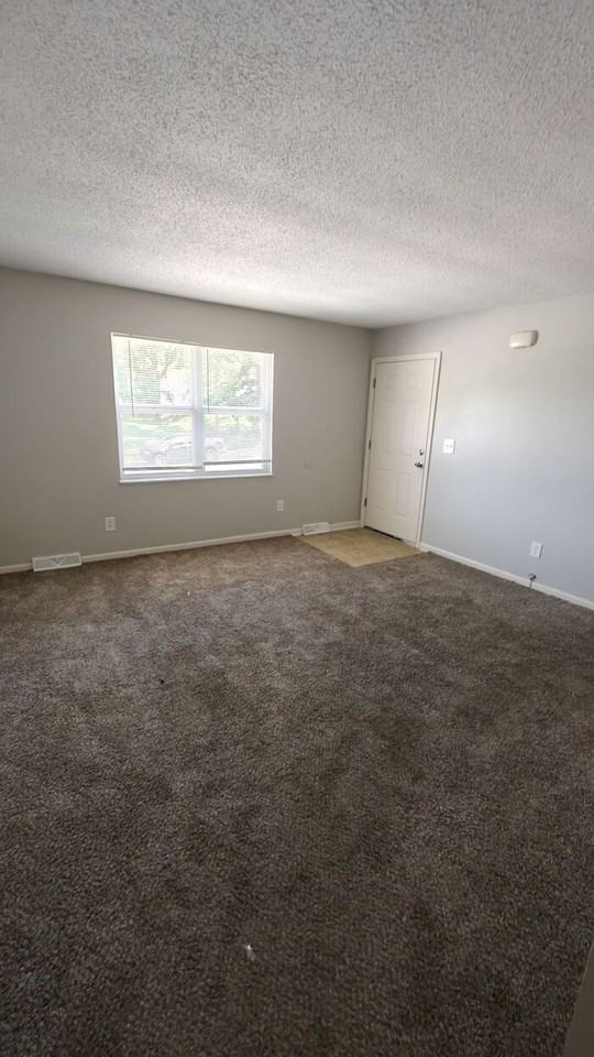 325 Nw 62nd Ter - Photo 3 of 14