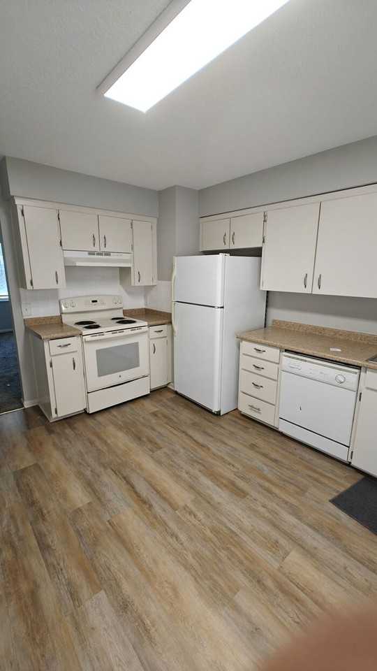 325 Nw 62nd Ter - Photo 5 of 14