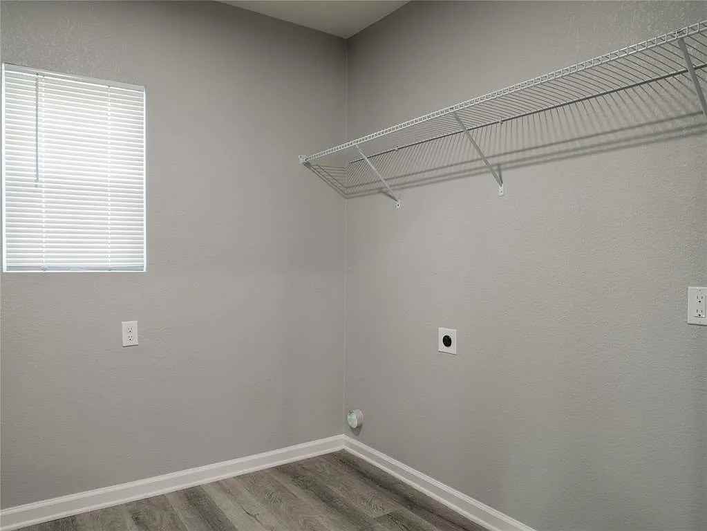 124 Ne Bell Dr - Photo 5 of 21