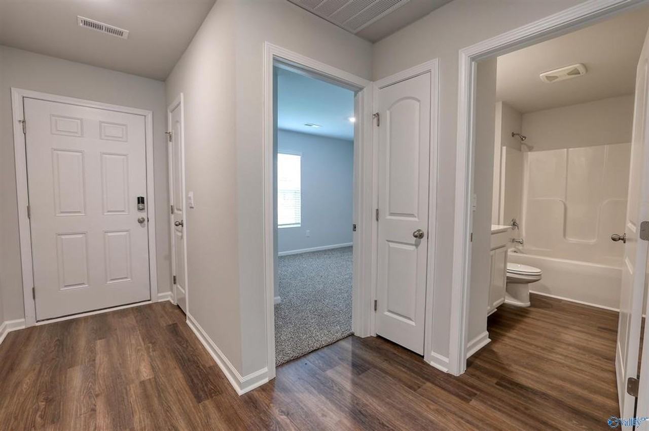 203 Trestle Point Dr - Photo 7 of 19