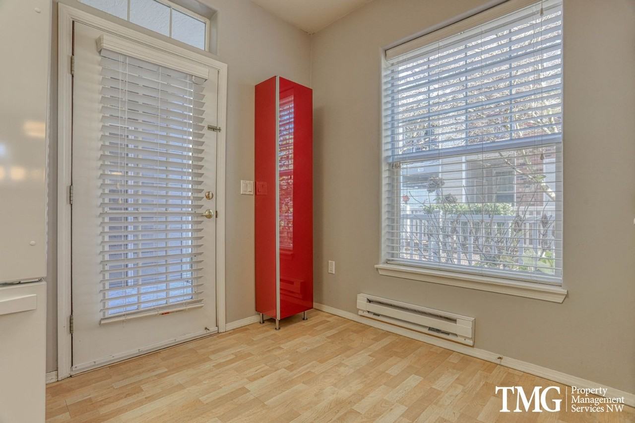 1210 Ne 63rd Way #903 - Photo 7 of 27