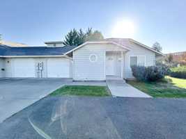featured image of 5550 Glenridge Way