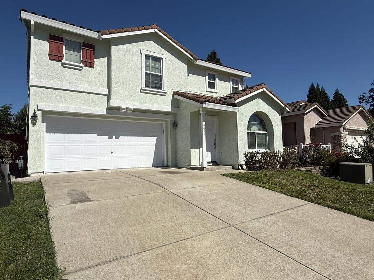 3324 Calla Lily Way #5244001001 - Photo 3 of 35