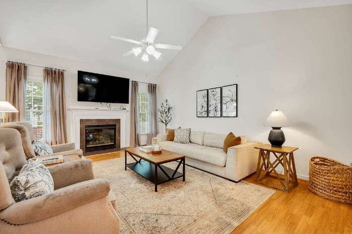 607 Green Garden Cir - Photo 7 of 37