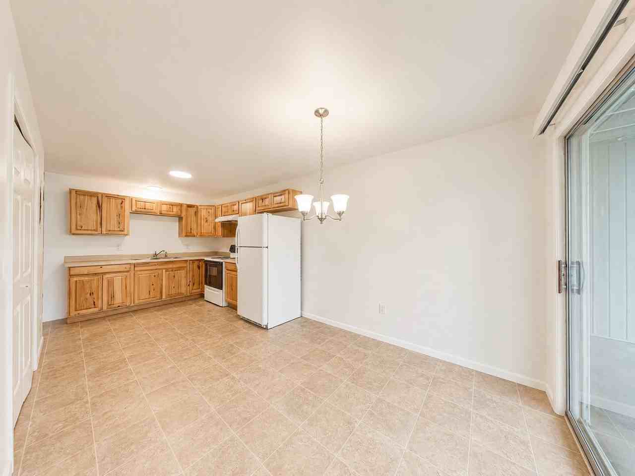 411 N 16th Ave #D - Photo 5 of 16