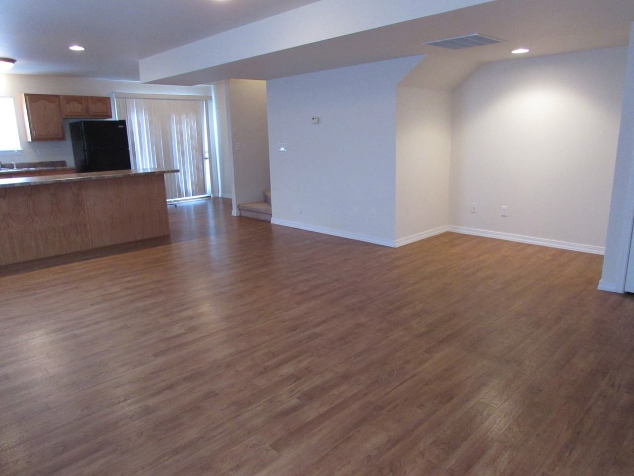 114 Andrews Dr - Photo 5 of 26