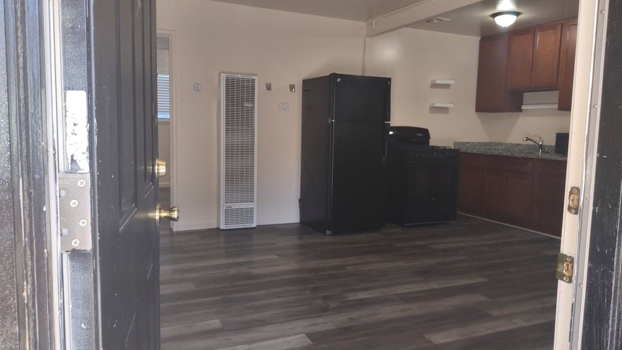 5626 53rd St #2 - Photo 3 of 14