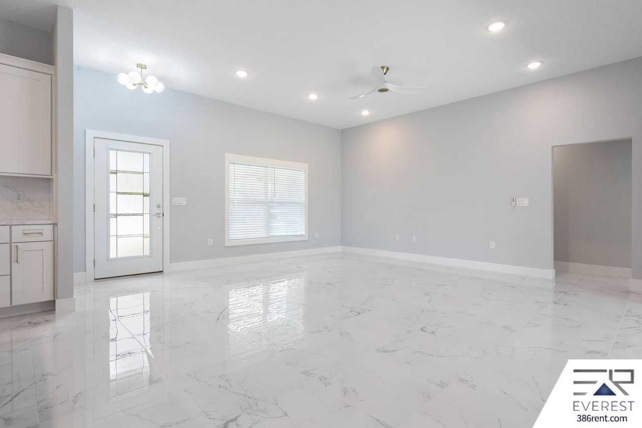 4 Karl Ct - Photo 6 of 37