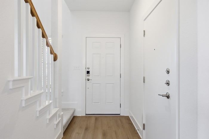 121 Groveland Dr - Photo 3 of 22