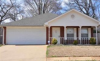 211 Willowbrook Ln - Photo 1 of 1