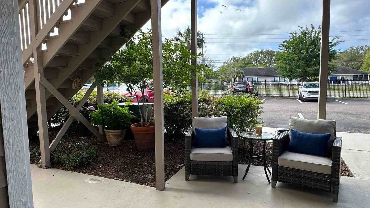 1601 Nectarine St - Photo 6 of 29