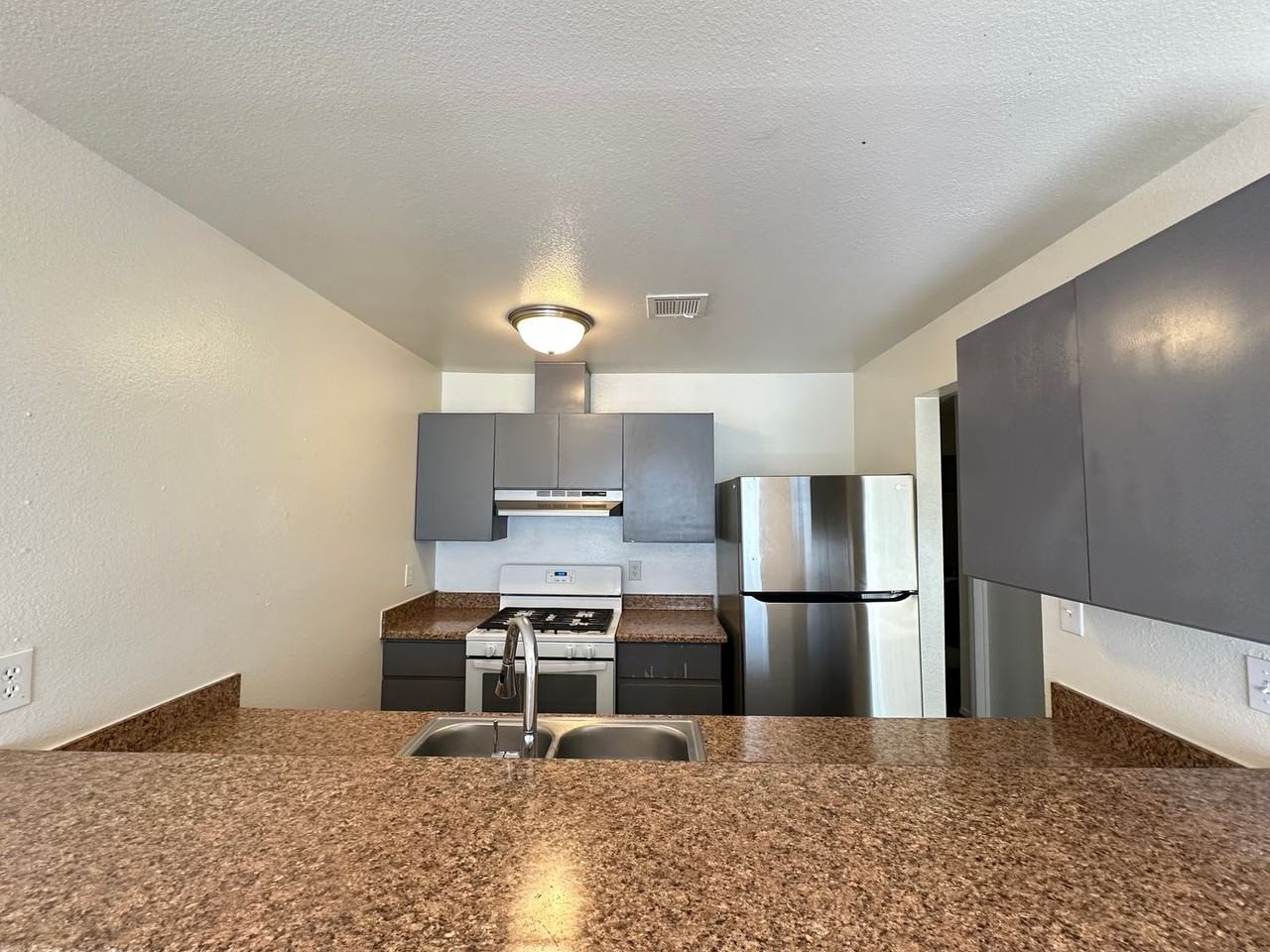 4000 Calle Paula - Photo 4 of 17