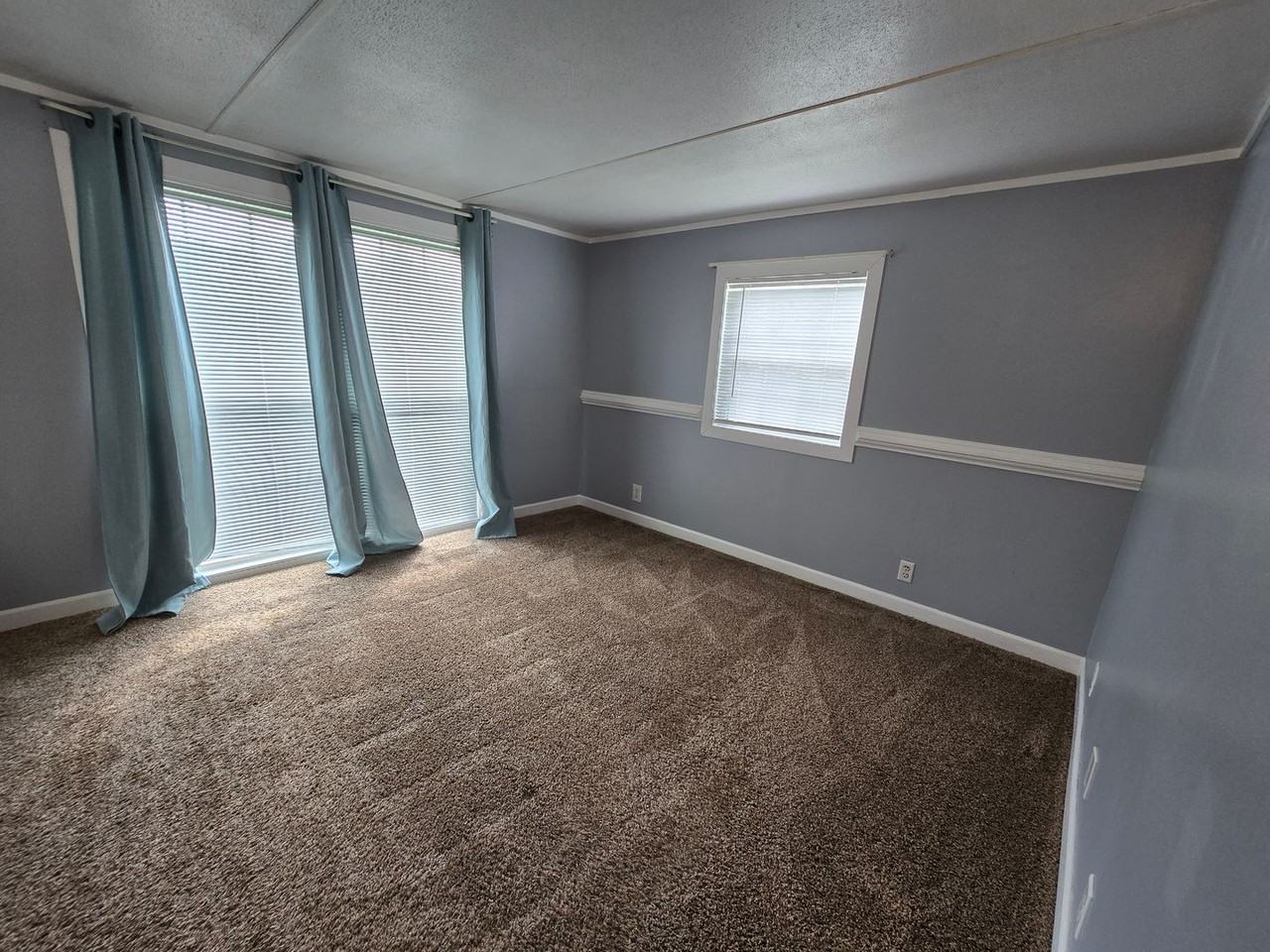 2506 Main Street Ext - Photo 5 of 9