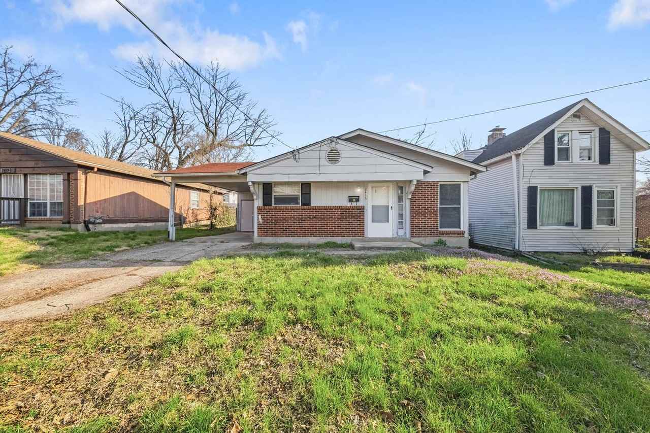 2415 Shirley Ave - Photo 4 of 27