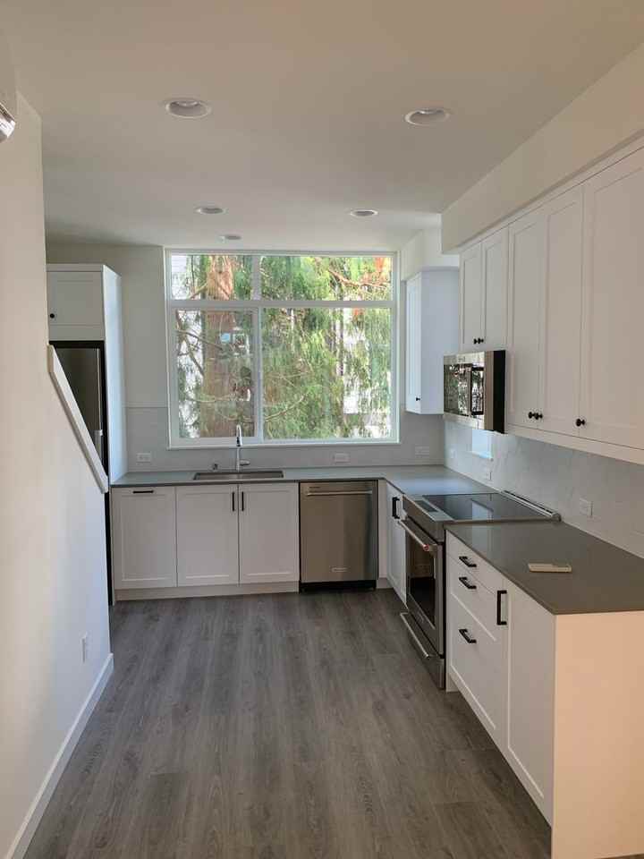 2024D Ne 85th St - Photo 3 of 11