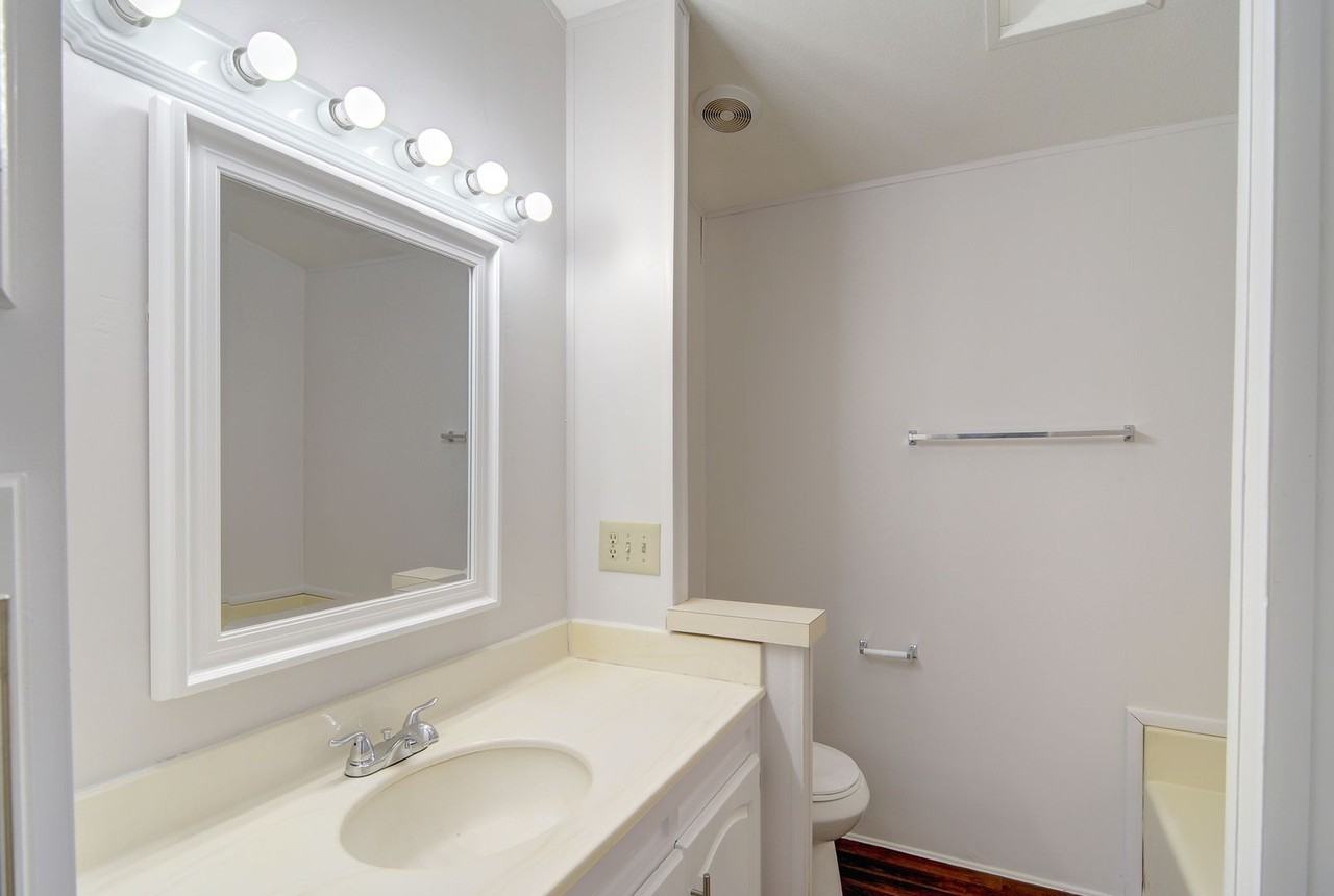 5620 Hobble Creek Dr - Photo 2 of 16