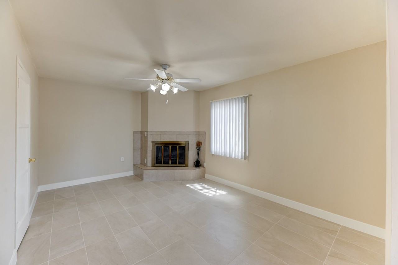 402 Ilmenite Way - Photo 2 of 16