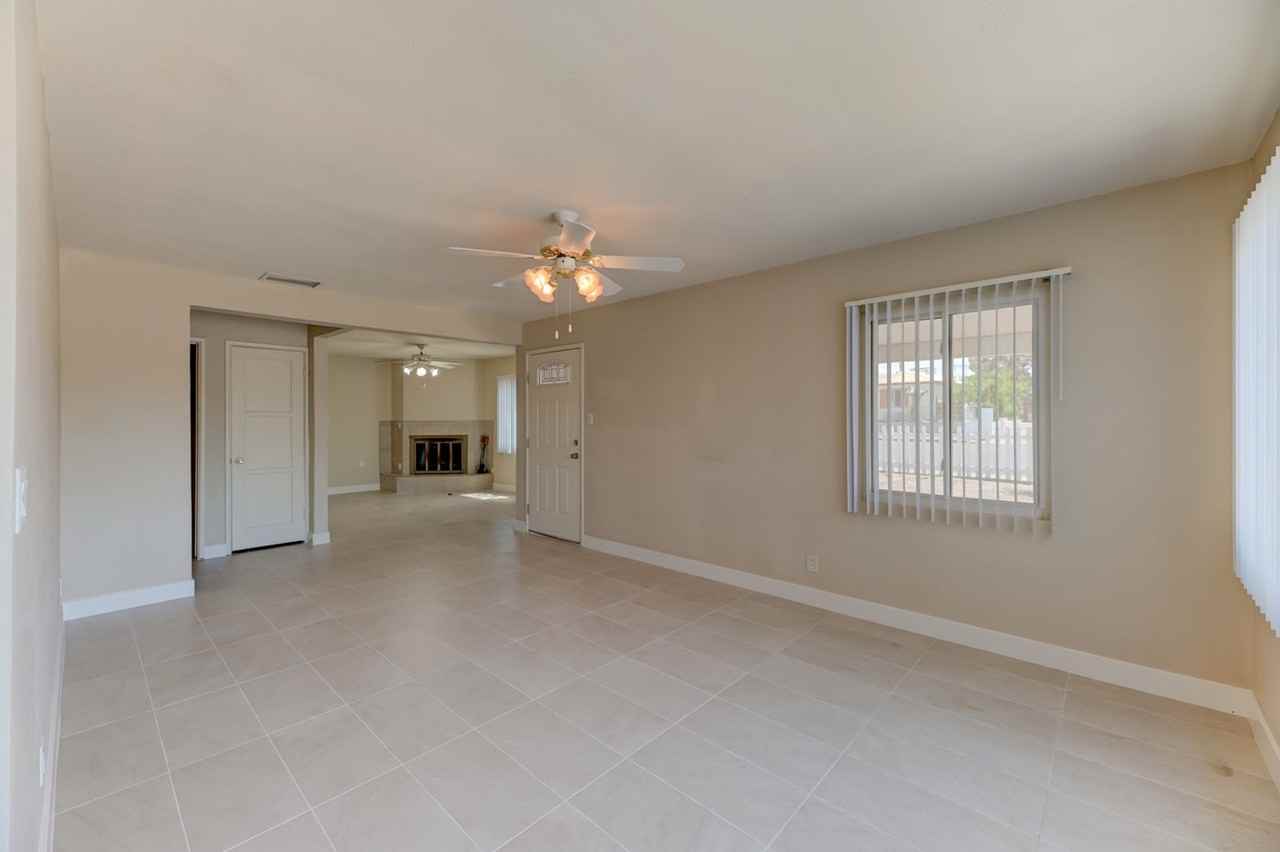 402 Ilmenite Way - Photo 5 of 16