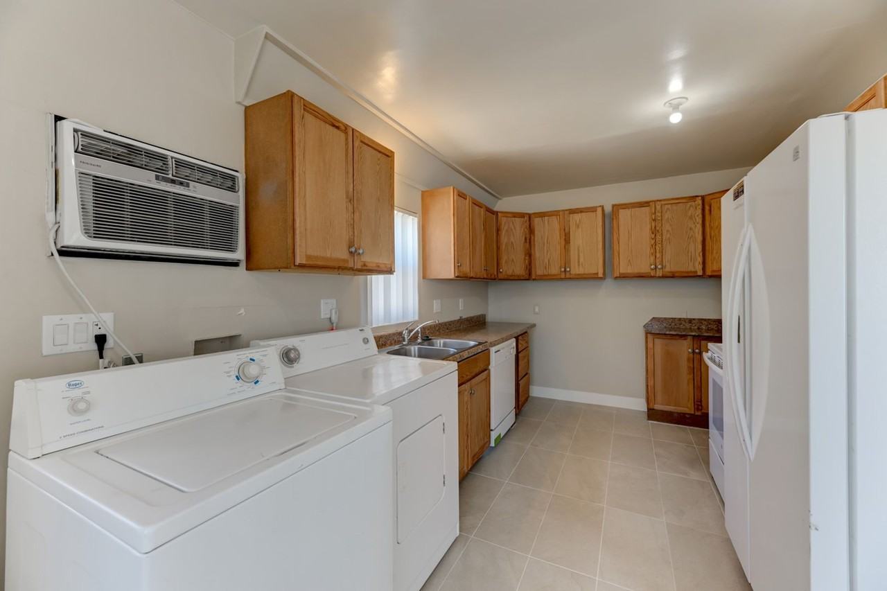 402 Ilmenite Way - Photo 6 of 16