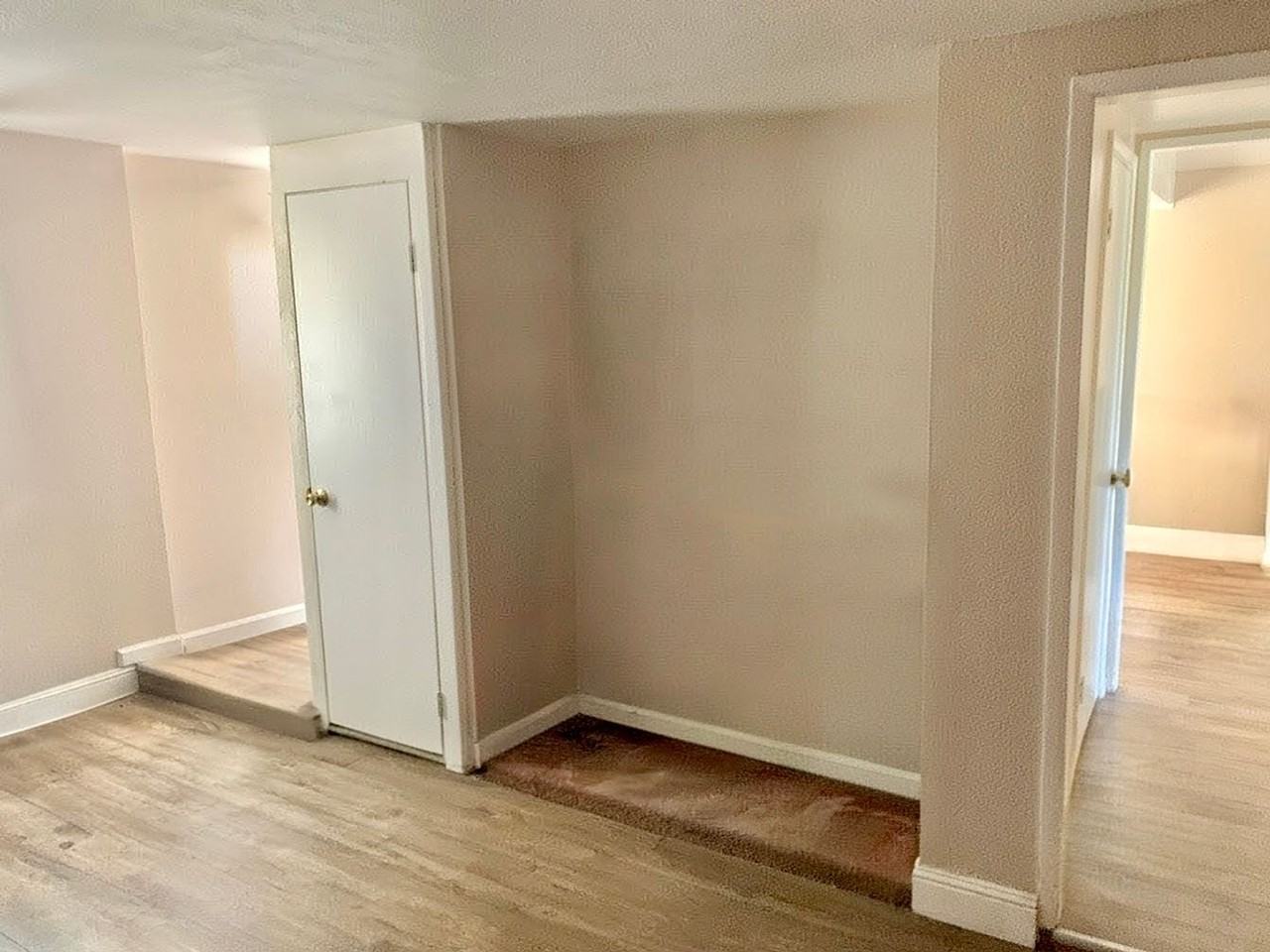4607 Fall Ave - Photo 6 of 19