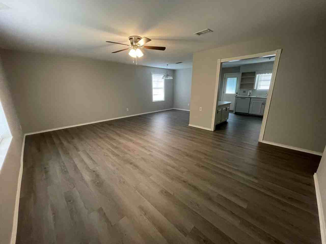 247 County Road 4030 - Photo 2 of 8