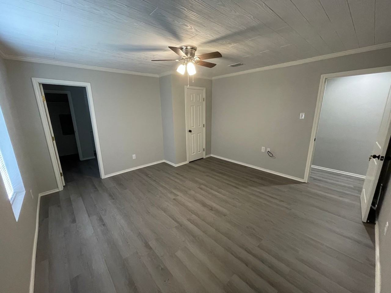 247 County Road 4030 - Photo 4 of 8