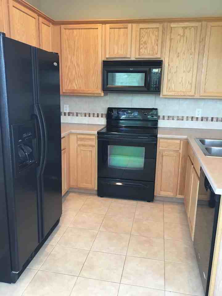 3303 Molly Ln - Photo 6 of 18
