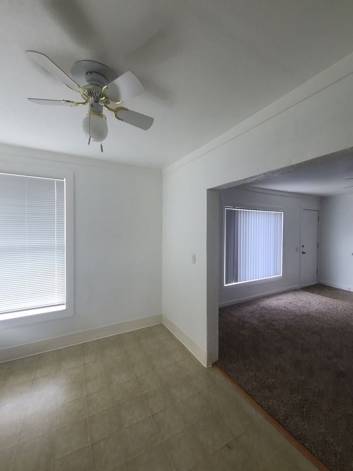 372 Sw Donald St - Photo 3 of 8