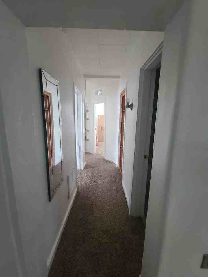 372 Sw Donald St - Photo 5 of 8