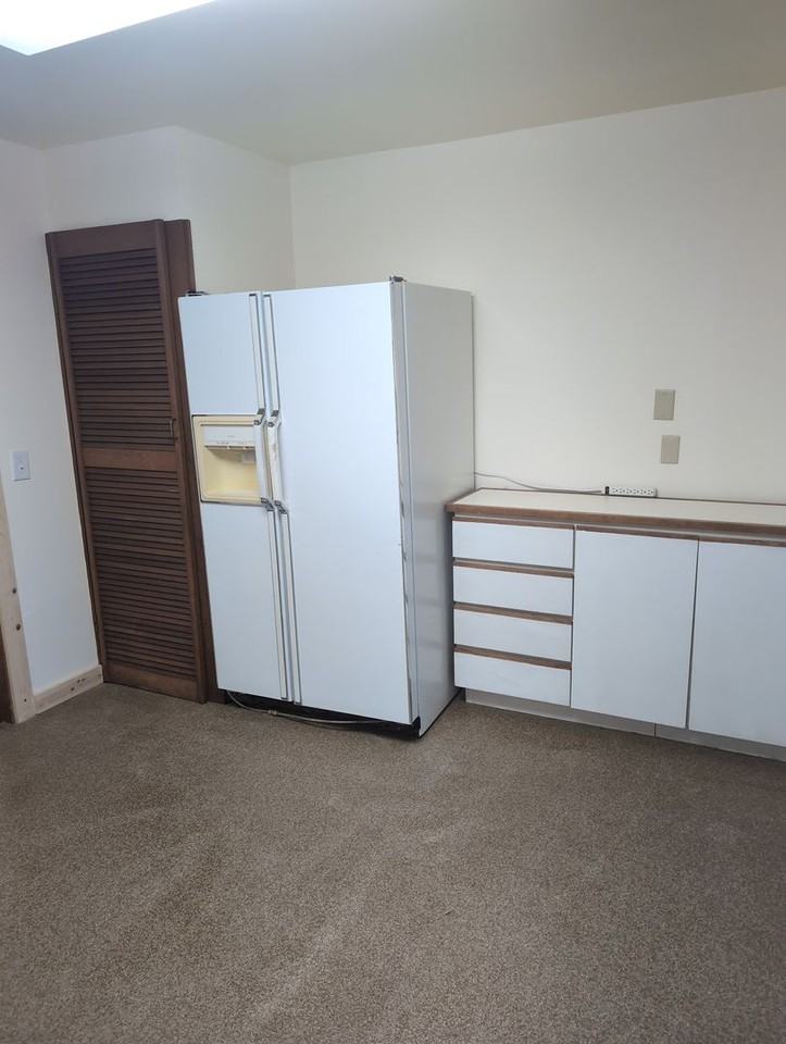 375 Main St - Photo 4 of 7