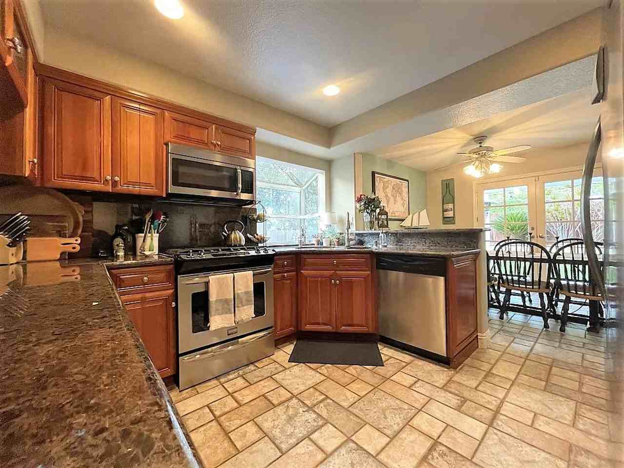 9786 Avenida Ricardo - Photo 7 of 17
