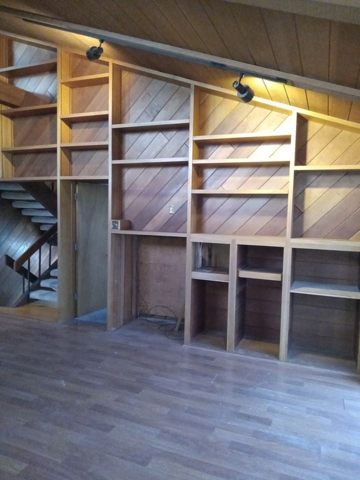1047 Driftwood Ln - Photo 4 of 6