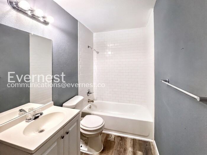 40 Hiland Pl #B - Photo 5 of 13