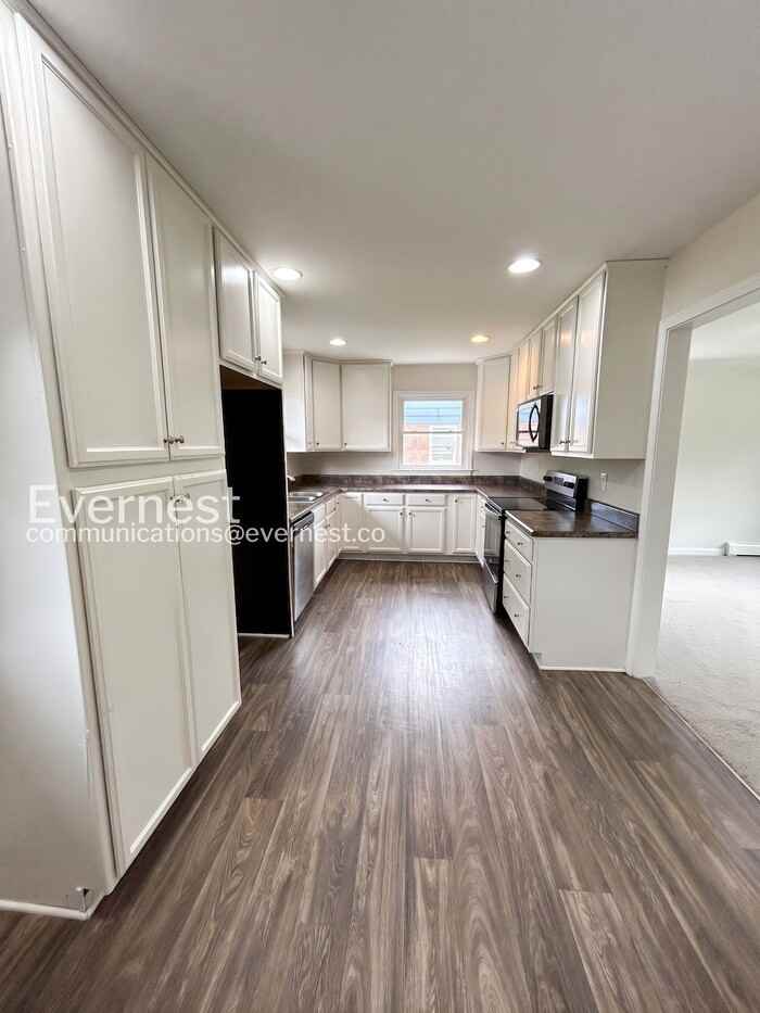 4303 Whippoorwill Dr - Photo 2 of 38
