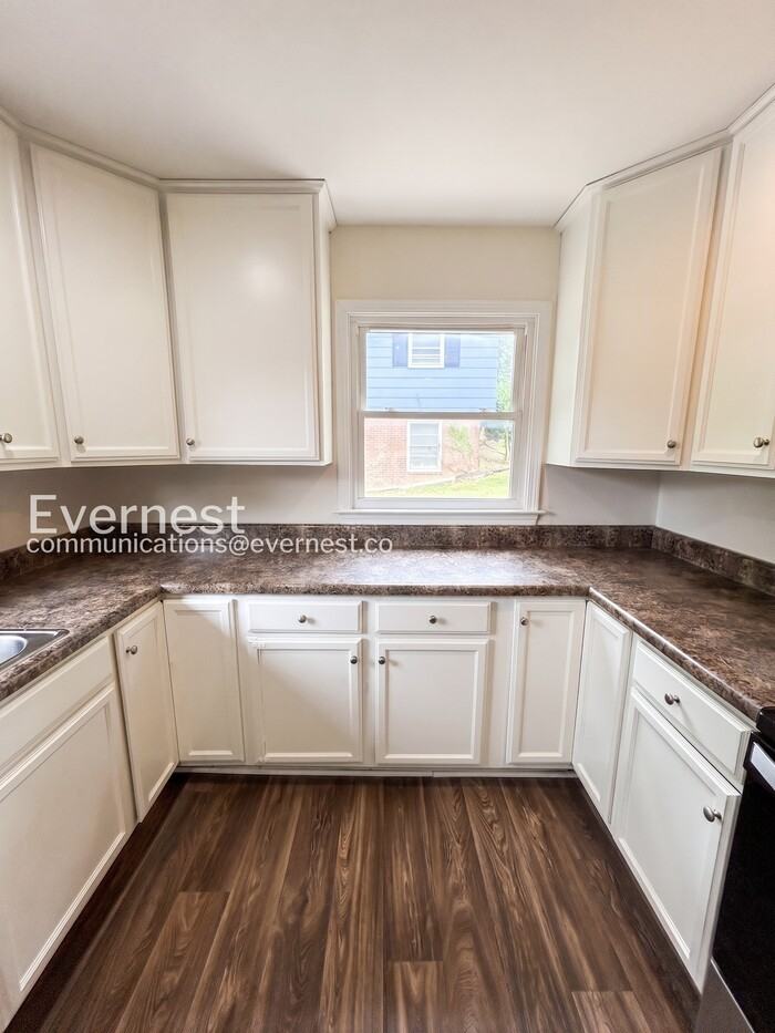 4303 Whippoorwill Dr - Photo 4 of 38