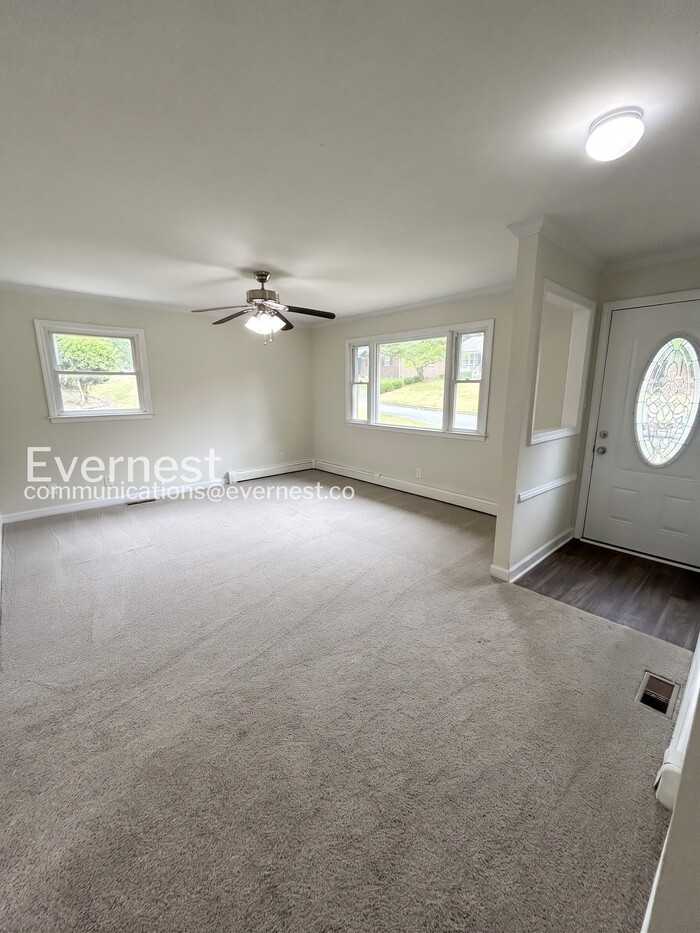 4303 Whippoorwill Dr - Photo 7 of 38